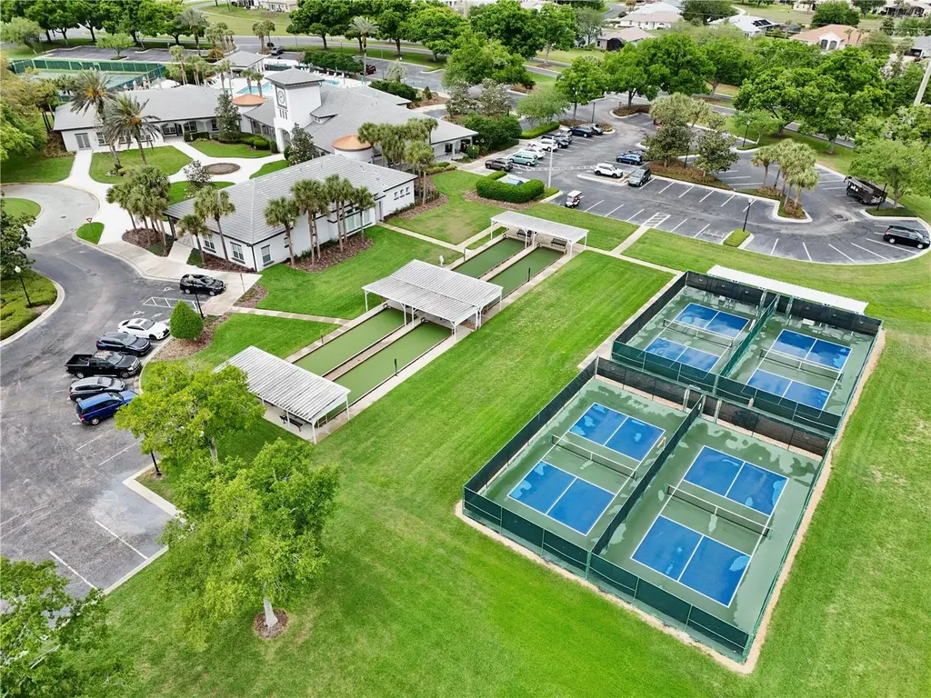 27210 Stoney Brook Drive Leesburg FL 34748