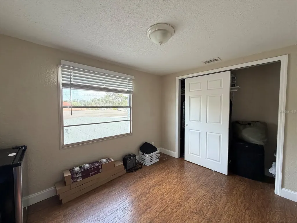 2926 W Saint John Street Tampa FL 33607