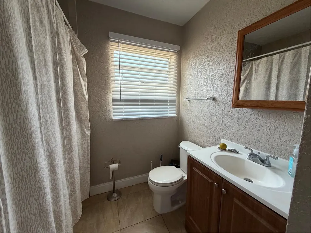 2926 W Saint John Street Tampa FL 33607
