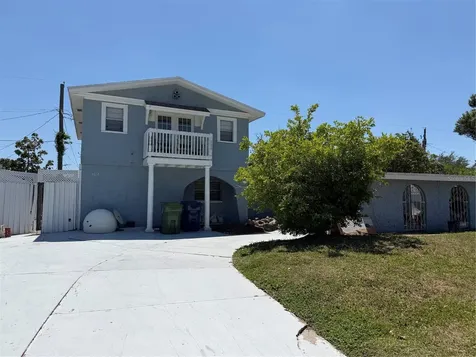 2926 W Saint John Street Tampa FL 33607