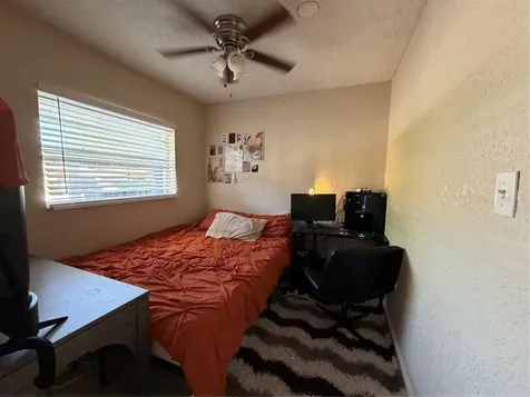 2926 W Saint John Street Tampa FL 33607