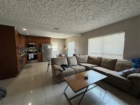 2926 W Saint John Street Tampa FL 33607