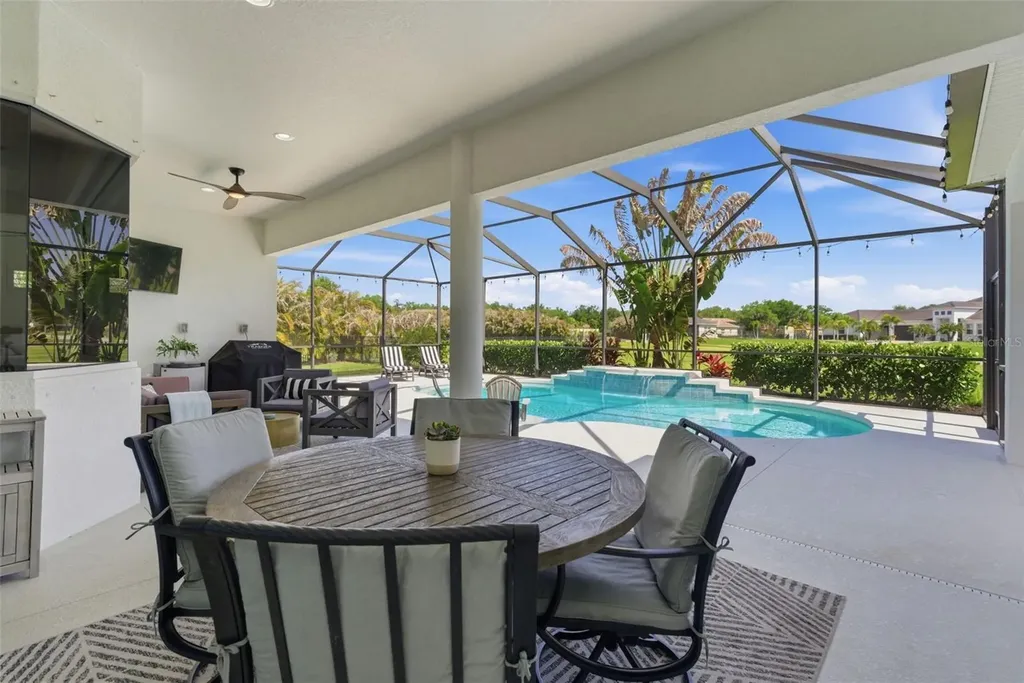 16023 39th Glen E Parrish FL 34219