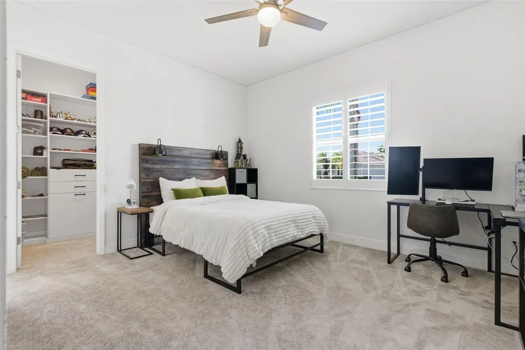 16023 39th Glen E Parrish FL 34219