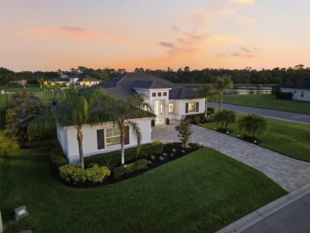 16023 39th Glen E Parrish FL 34219