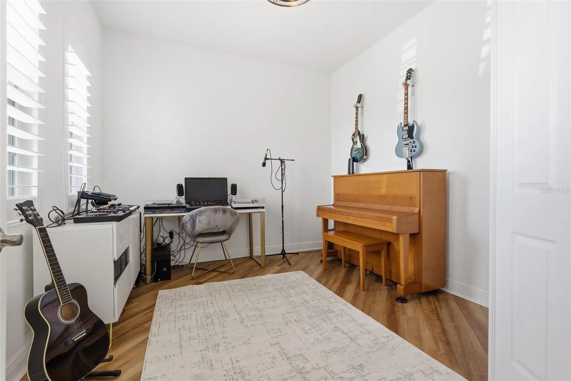 16023 39th Glen E Parrish FL 34219