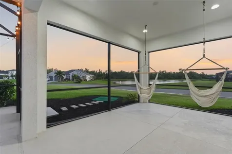 16023 39th Glen E Parrish FL 34219