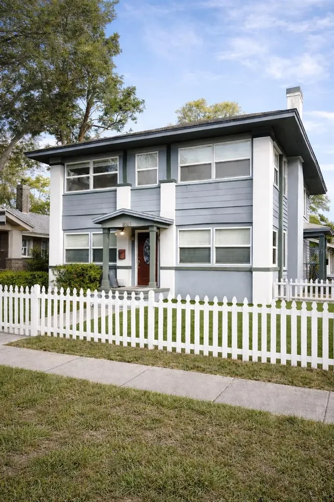 3001 3rd Avenue N St Petersburg FL 33713