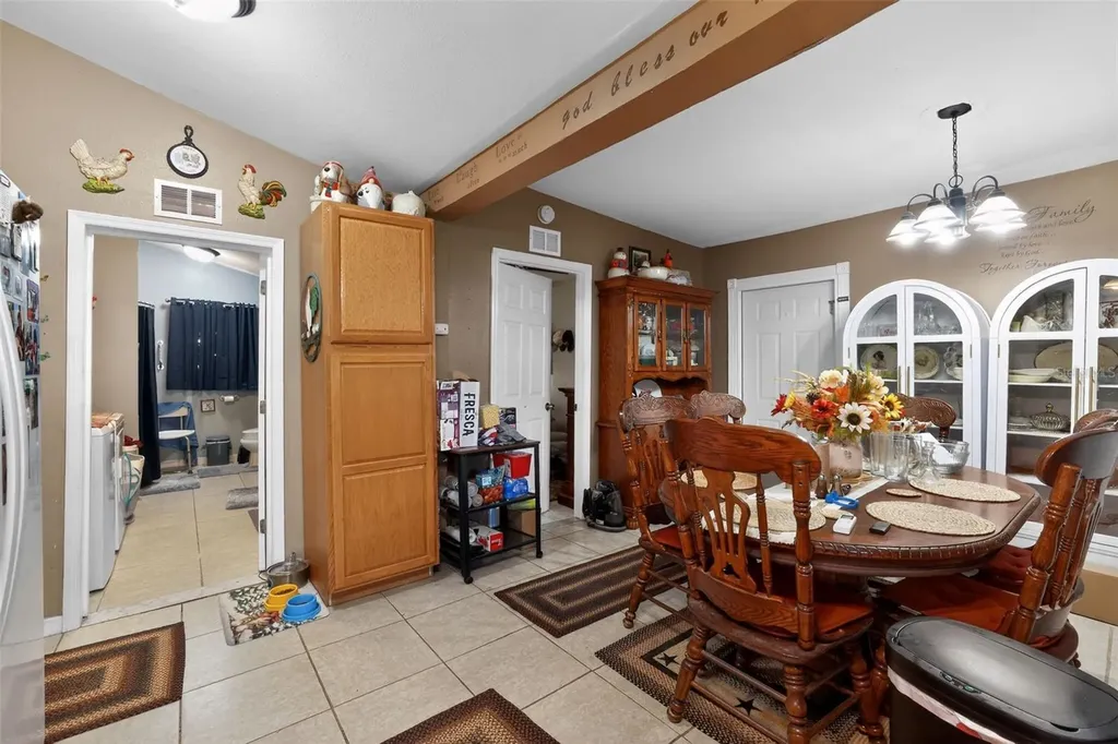 702 NW 3rd Street Mulberry FL 33860