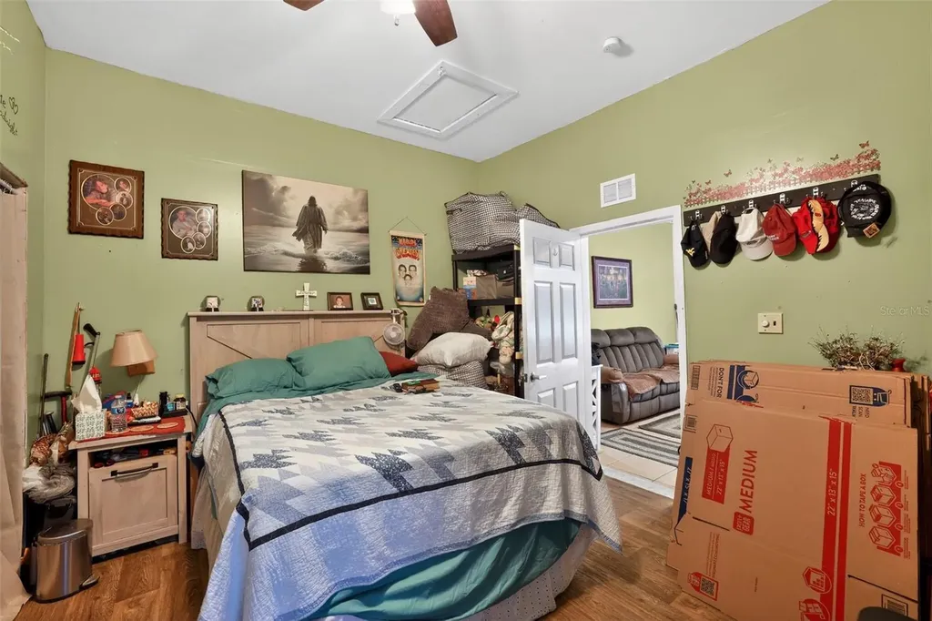 702 NW 3rd Street Mulberry FL 33860