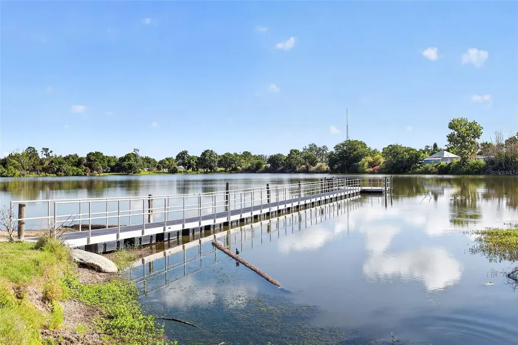 702 NW 3rd Street Mulberry FL 33860