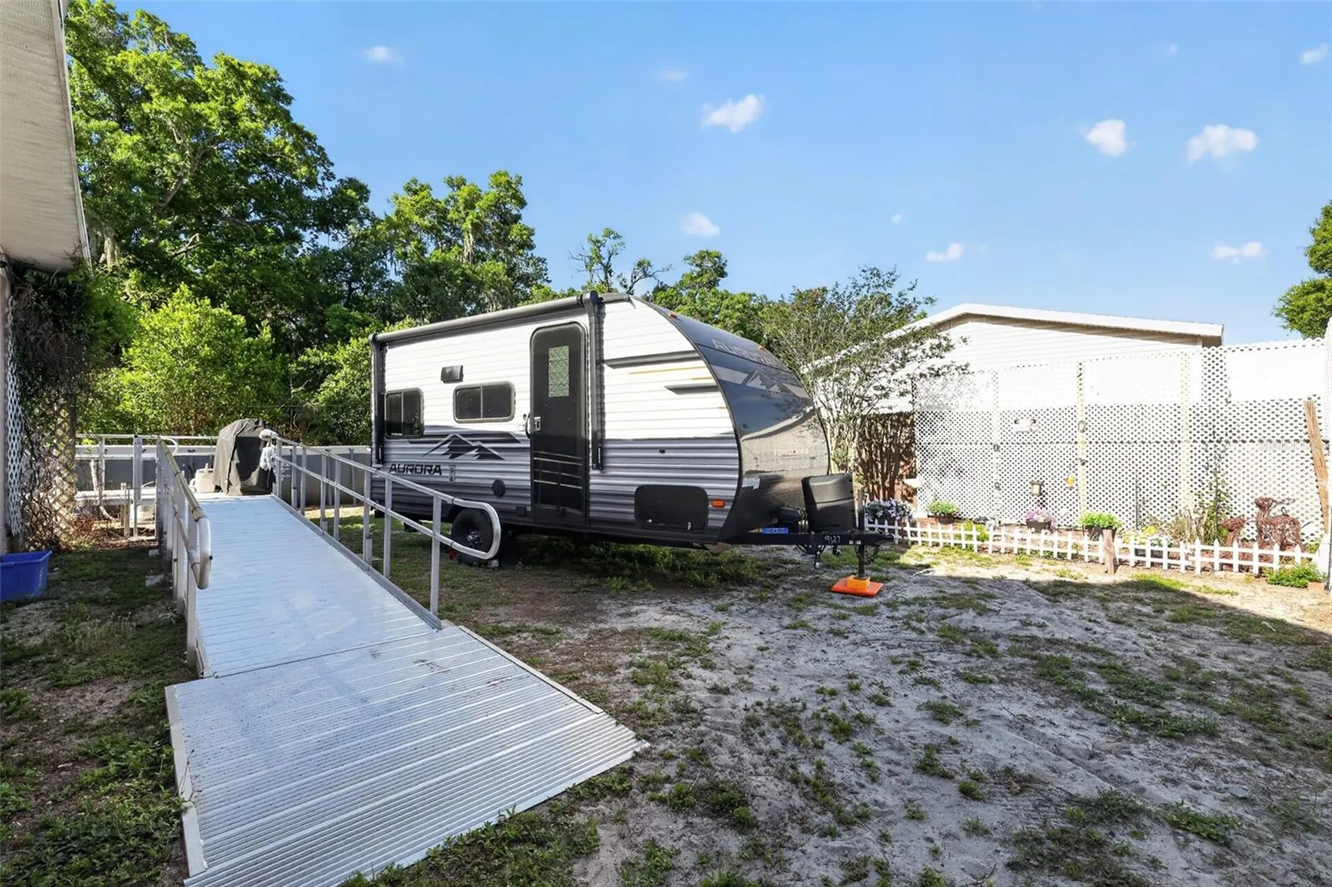 702 NW 3rd Street Mulberry FL 33860