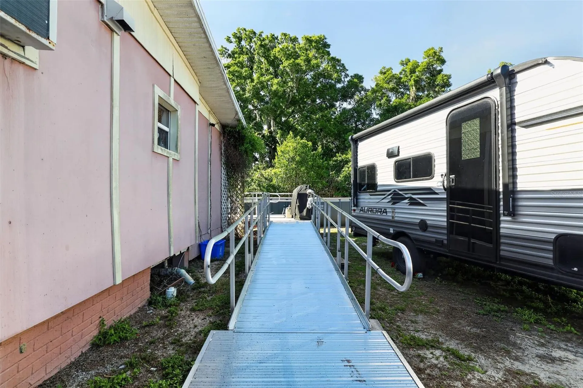 702 NW 3rd Street Mulberry FL 33860