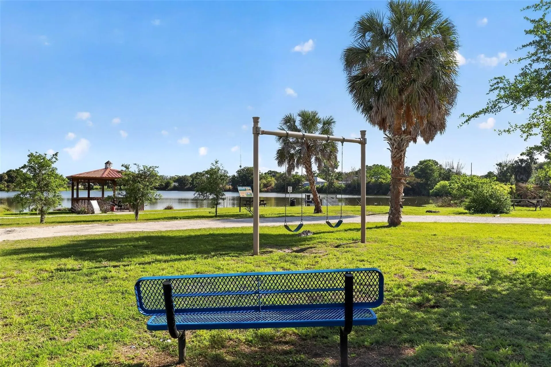 702 NW 3rd Street Mulberry FL 33860
