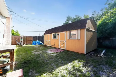 702 NW 3rd Street Mulberry FL 33860