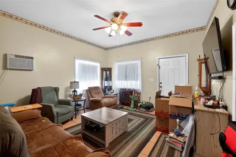 702 NW 3rd Street Mulberry FL 33860
