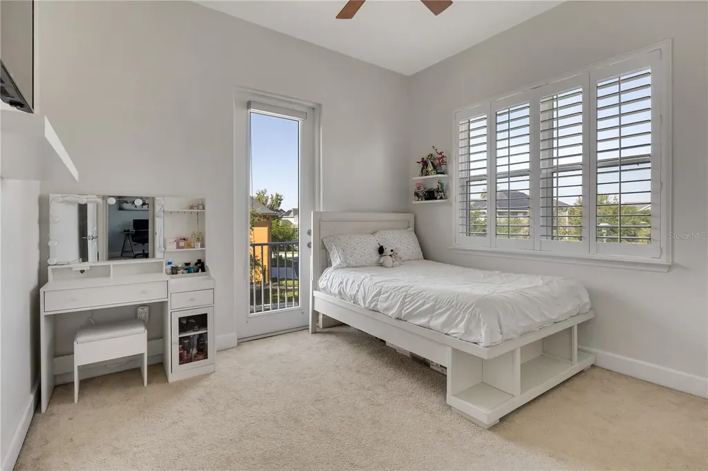 8427 Reymont Street Orlando FL 32827