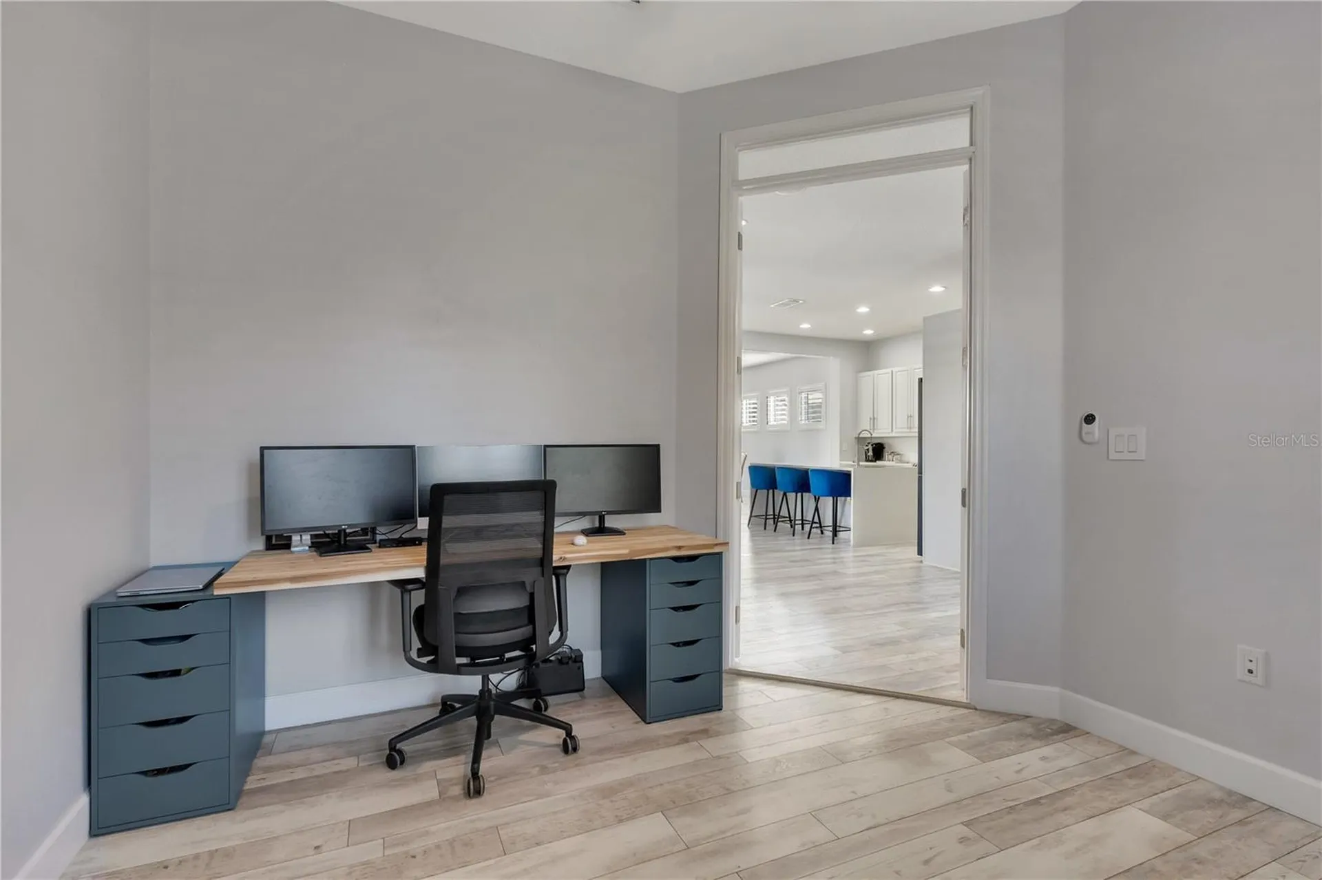 8427 Reymont Street Orlando FL 32827