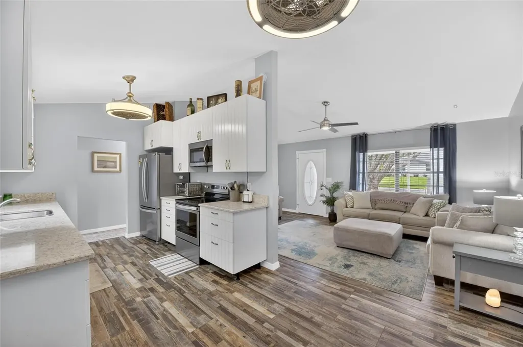 926 Hillgrove Lane Auburndale FL 33823