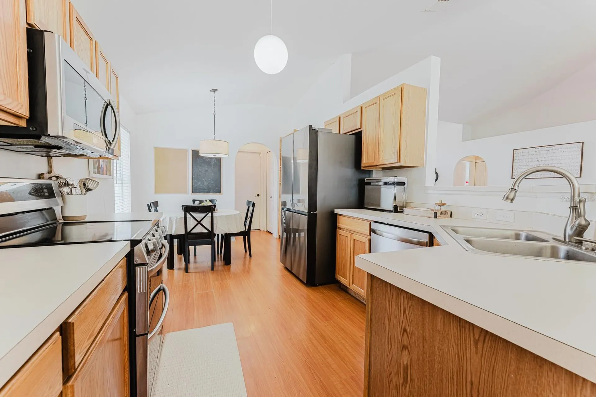 2043 Corner Tree Court Orlando FL 32820