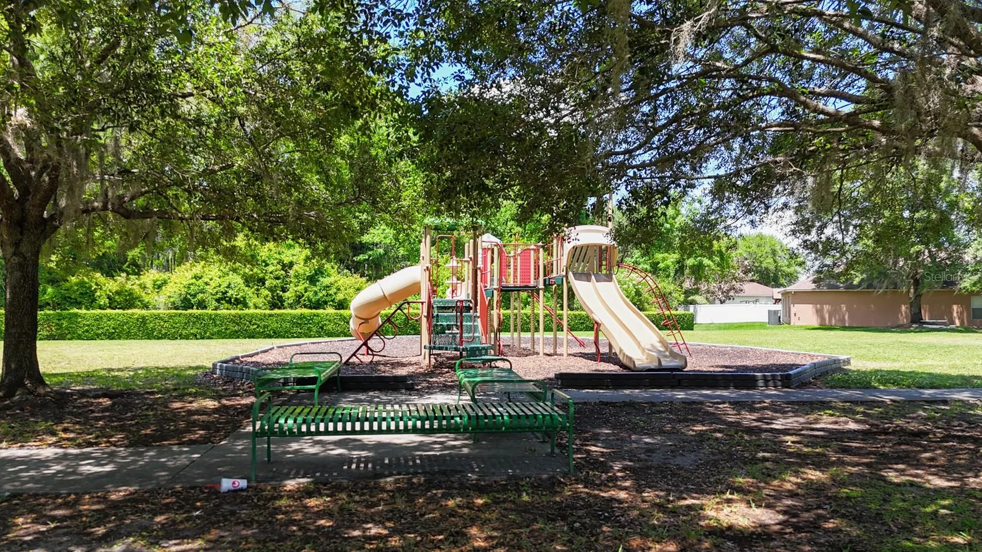 2043 Corner Tree Court Orlando FL 32820