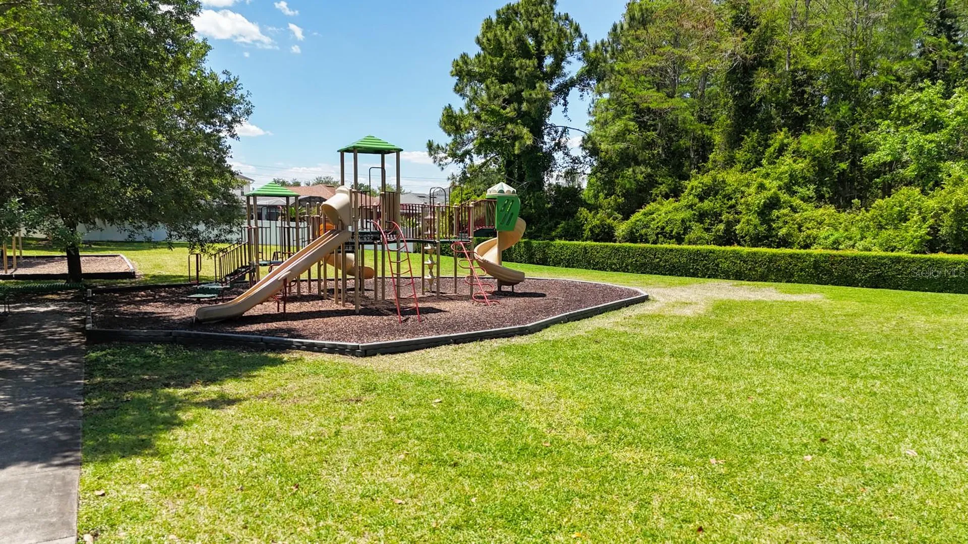 2043 Corner Tree Court Orlando FL 32820