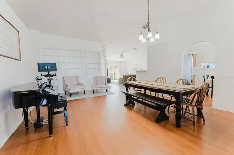 2043 Corner Tree Court Orlando FL 32820