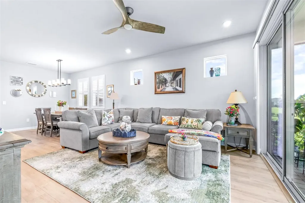 6131 Timberdale Avenue Wesley Chapel FL 33545