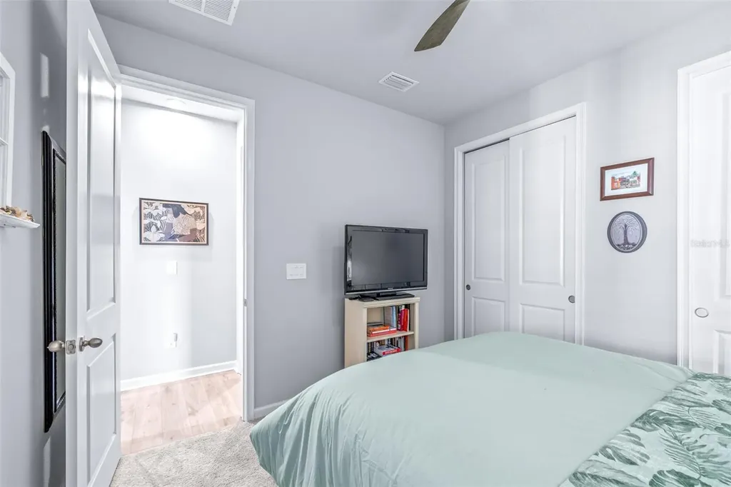 6131 Timberdale Avenue Wesley Chapel FL 33545