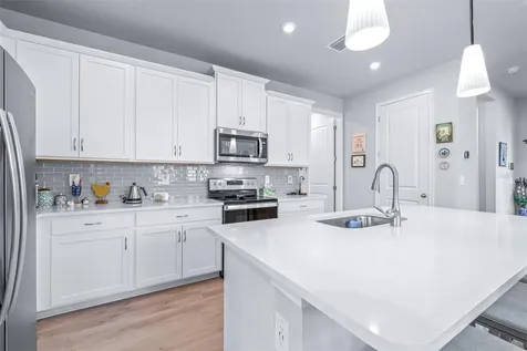 6131 Timberdale Avenue Wesley Chapel FL 33545
