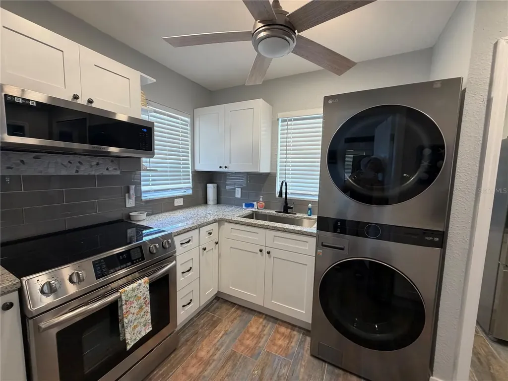 5053 N Beach Road Englewood FL 34223