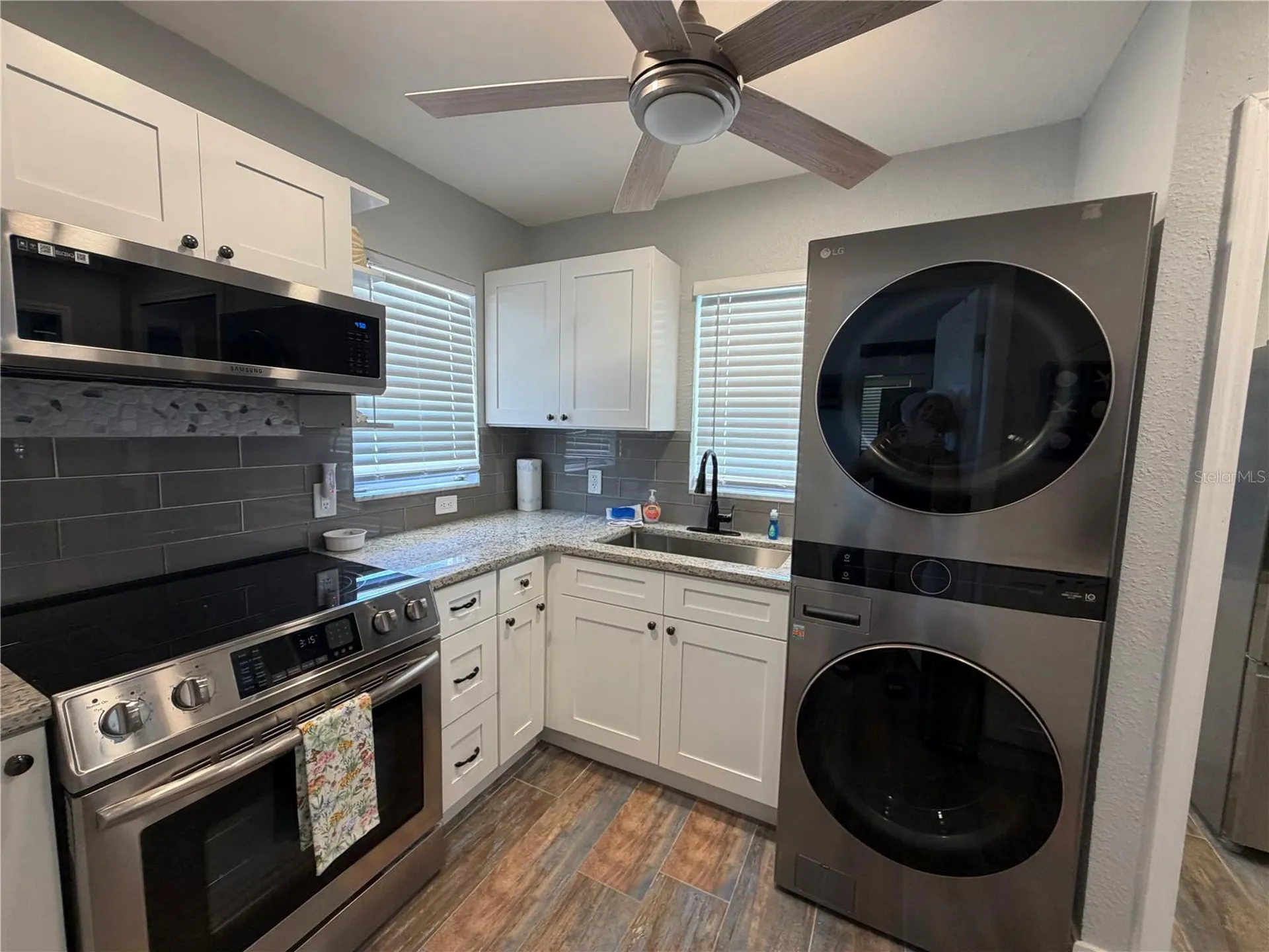 5053 N Beach Road Englewood FL 34223