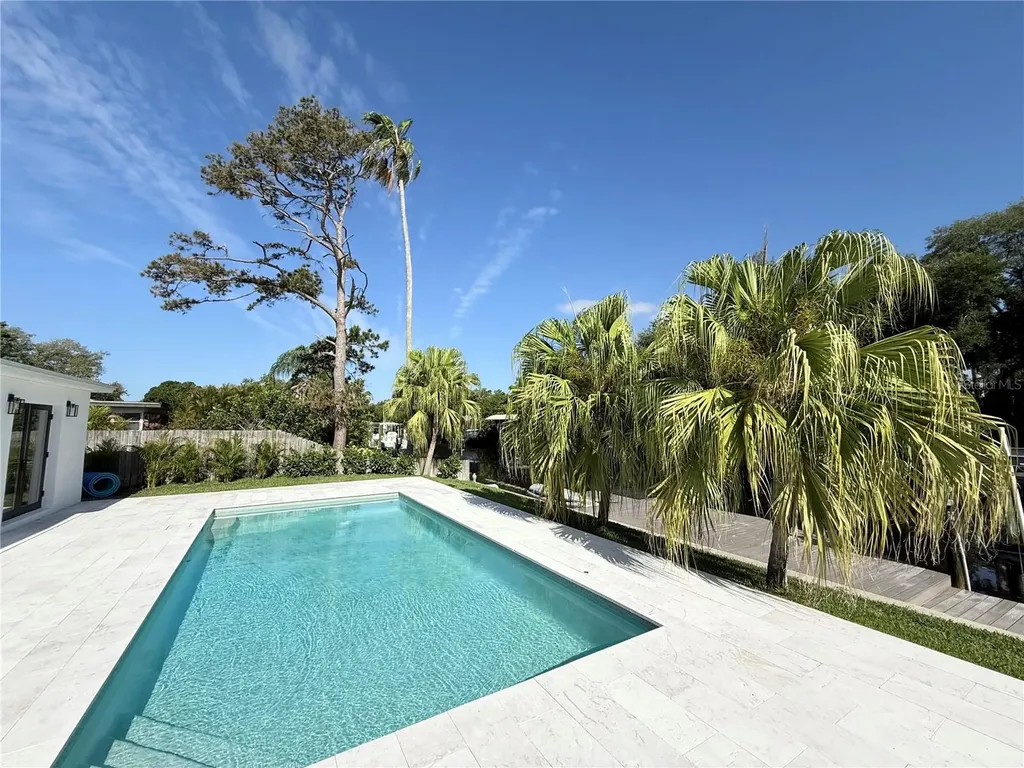 797 45th Avenue NE St Petersburg FL 33703