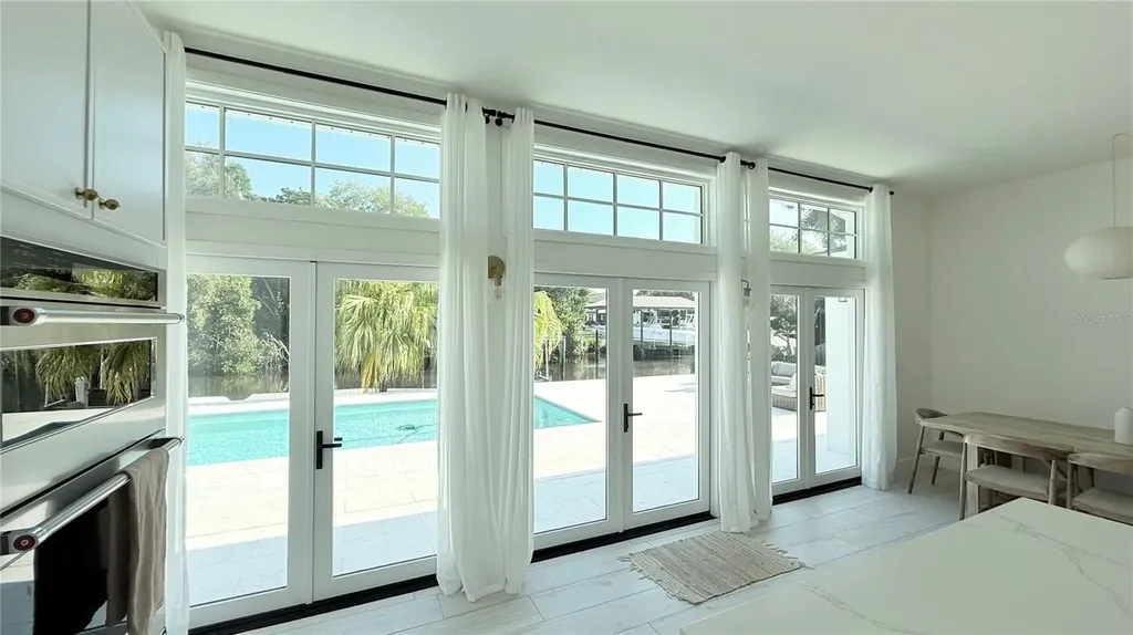 797 45th Avenue NE St Petersburg FL 33703