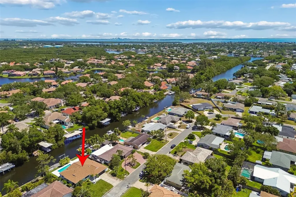 797 45th Avenue NE St Petersburg FL 33703