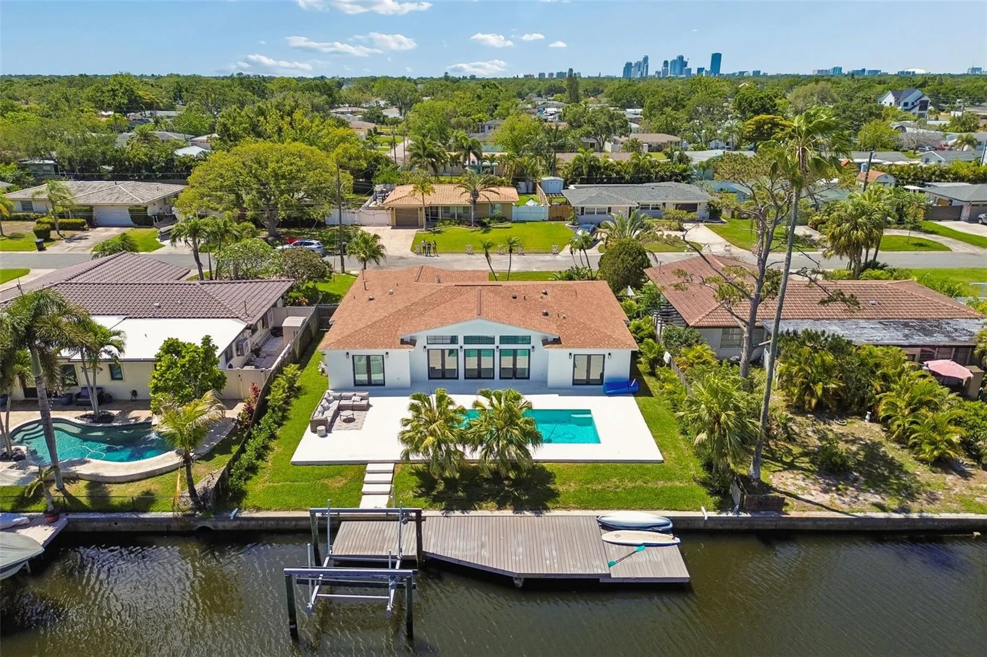 797 45th Avenue NE St Petersburg FL 33703