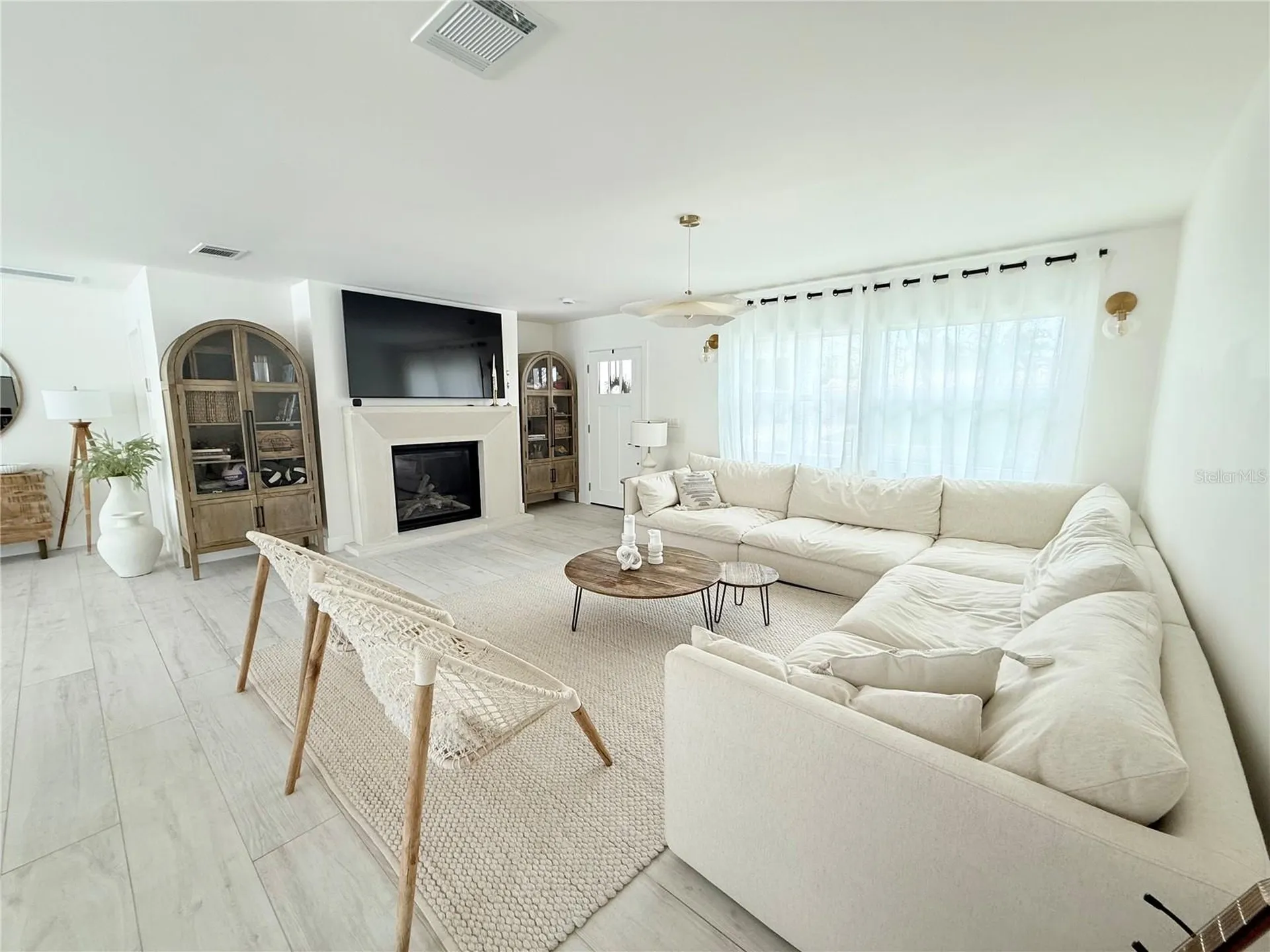 797 45th Avenue NE St Petersburg FL 33703