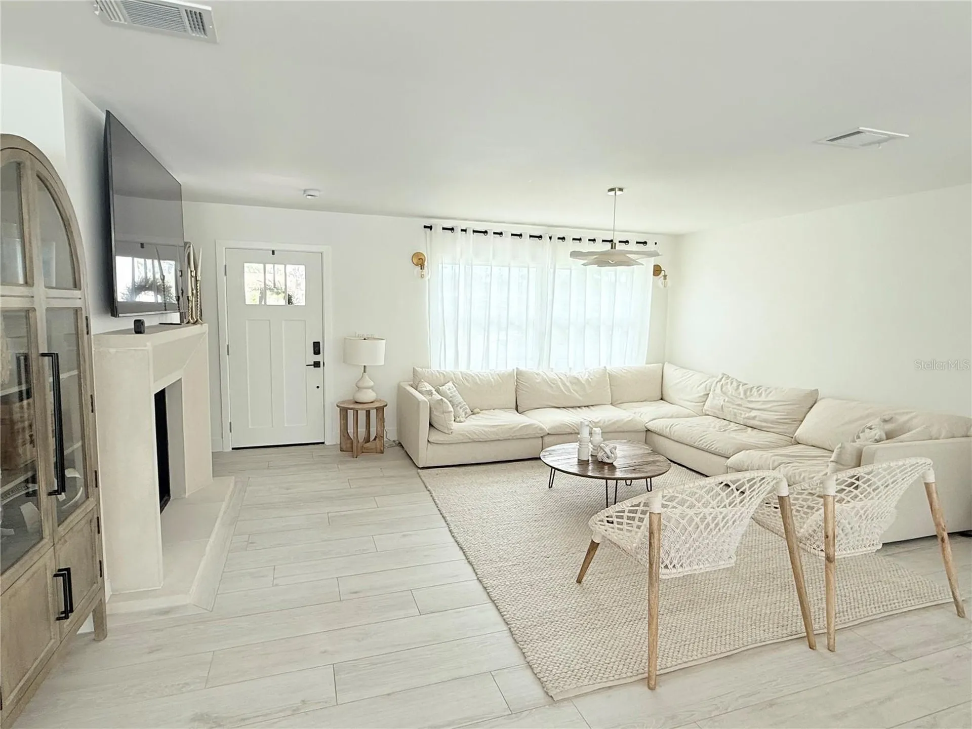 797 45th Avenue NE St Petersburg FL 33703