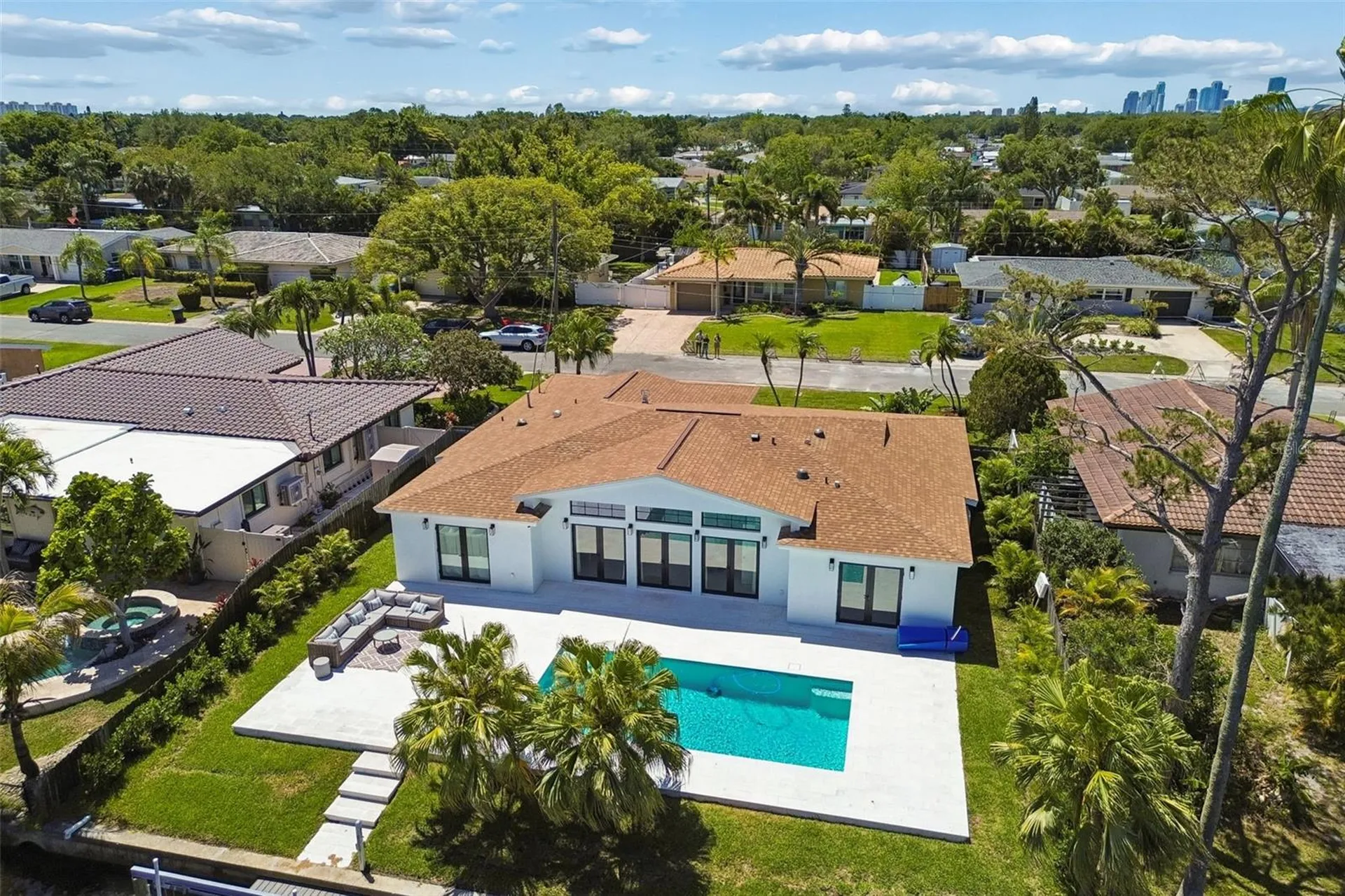 797 45th Avenue NE St Petersburg FL 33703