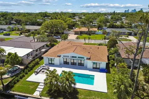 797 45th Avenue NE St Petersburg FL 33703