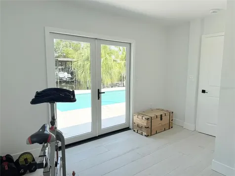 797 45th Avenue NE St Petersburg FL 33703