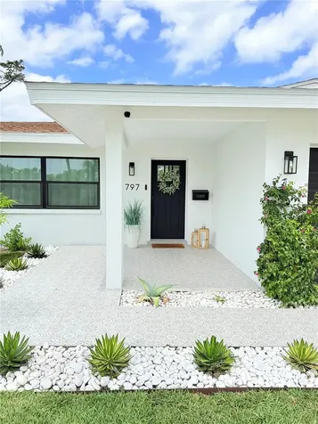 797 45th Avenue NE St Petersburg FL 33703