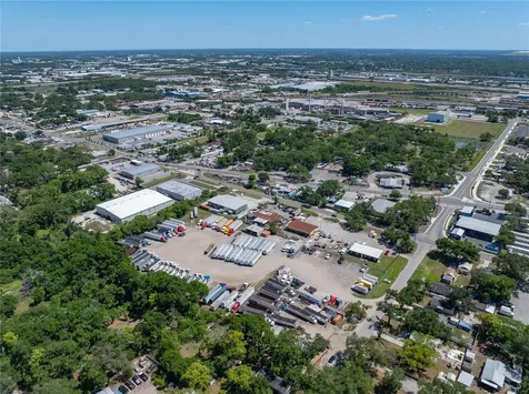 2811 N 62nd Street Tampa FL 33619