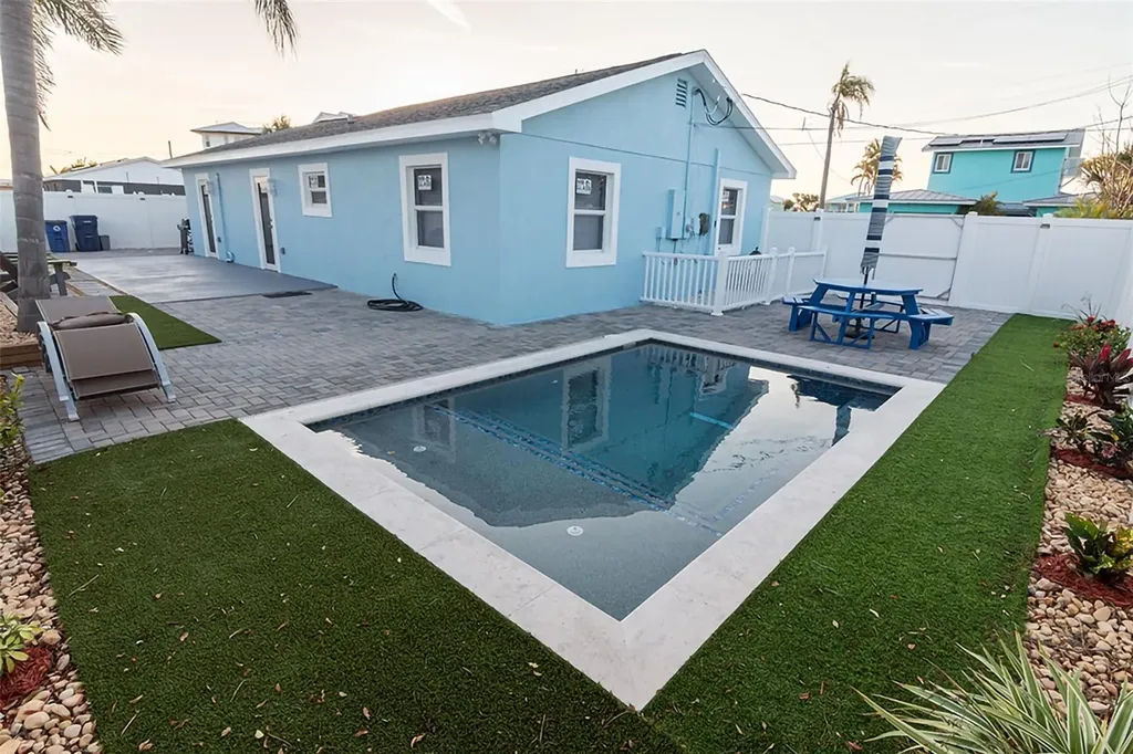 352 144th Avenue Madeira Beach FL 33708