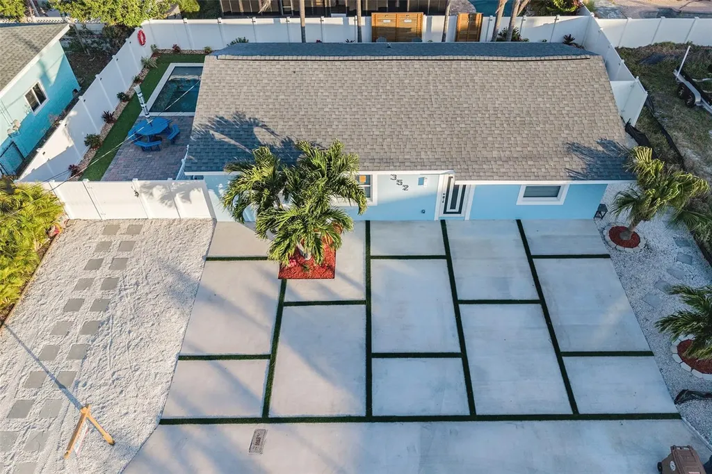 352 144th Avenue Madeira Beach FL 33708
