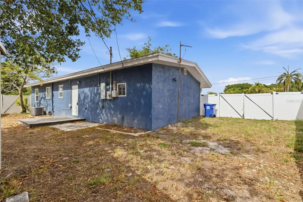3230 51st Street N St Petersburg FL 33710