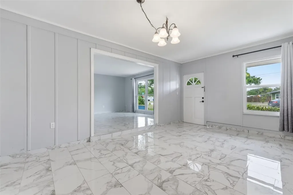 3230 51st Street N St Petersburg FL 33710