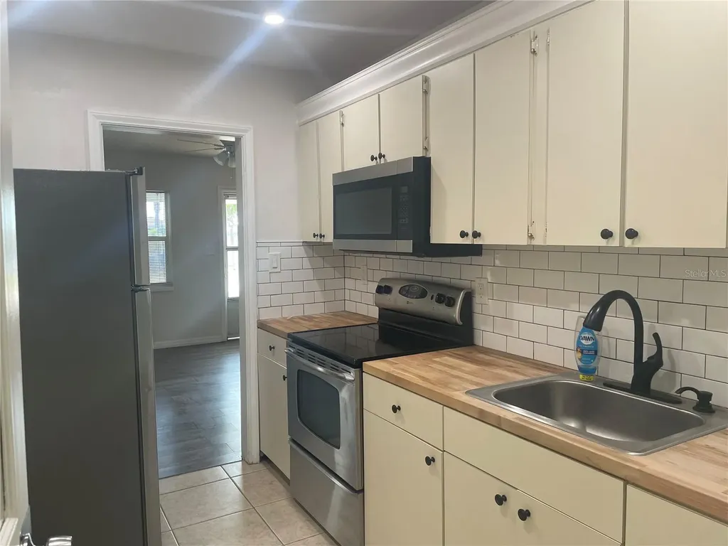 10825 Navajo Drive St Petersburg FL 33708