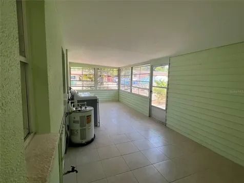 10825 Navajo Drive St Petersburg FL 33708