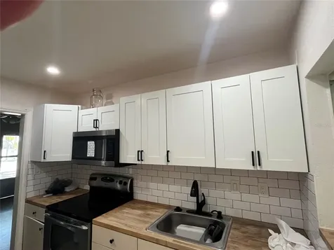 10825 Navajo Drive St Petersburg FL 33708
